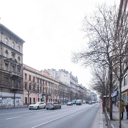 Cosy & Central A/C Apartment Budapest Luaran gambar