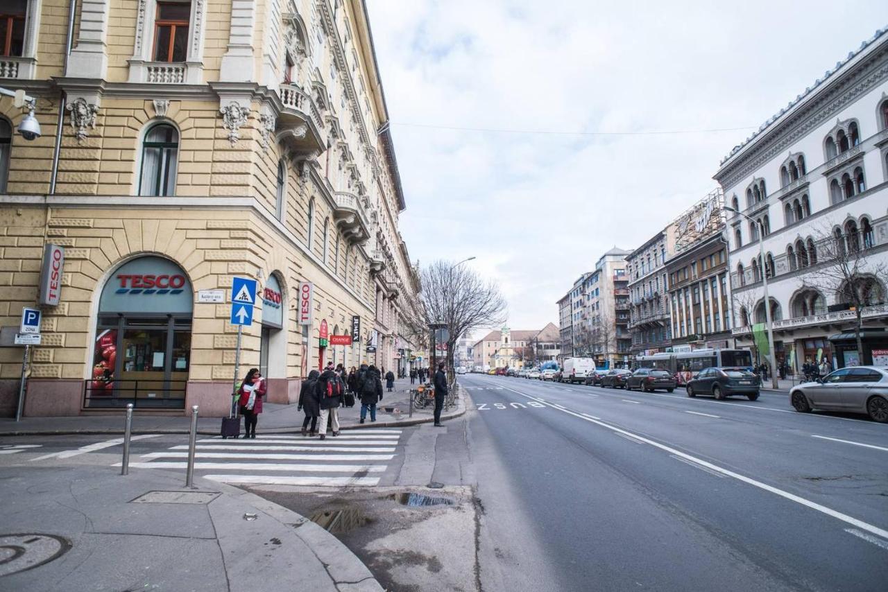 Cosy & Central A/C Apartment Budapest Luaran gambar