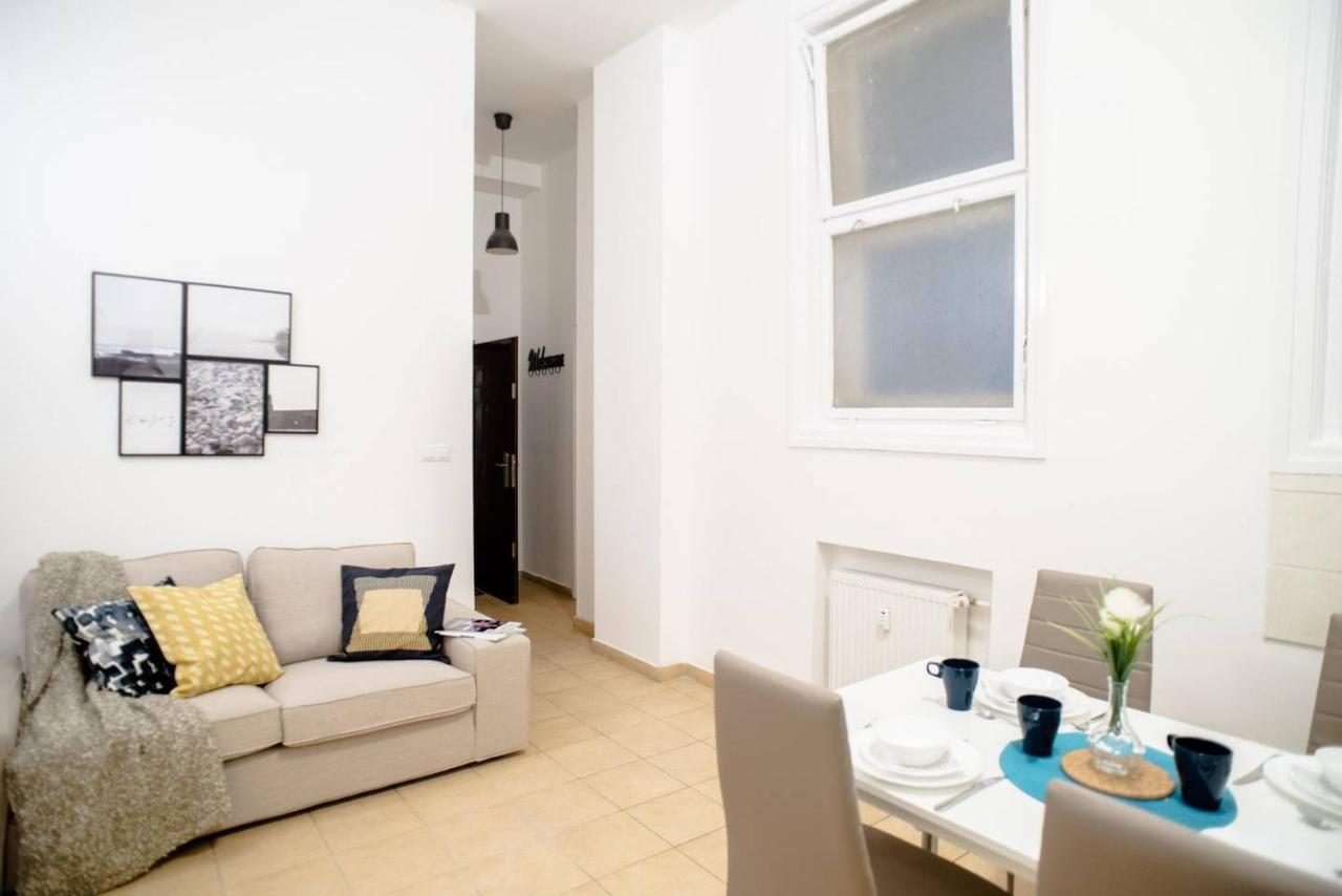 Cosy & Central A/C Apartment Budapest Luaran gambar